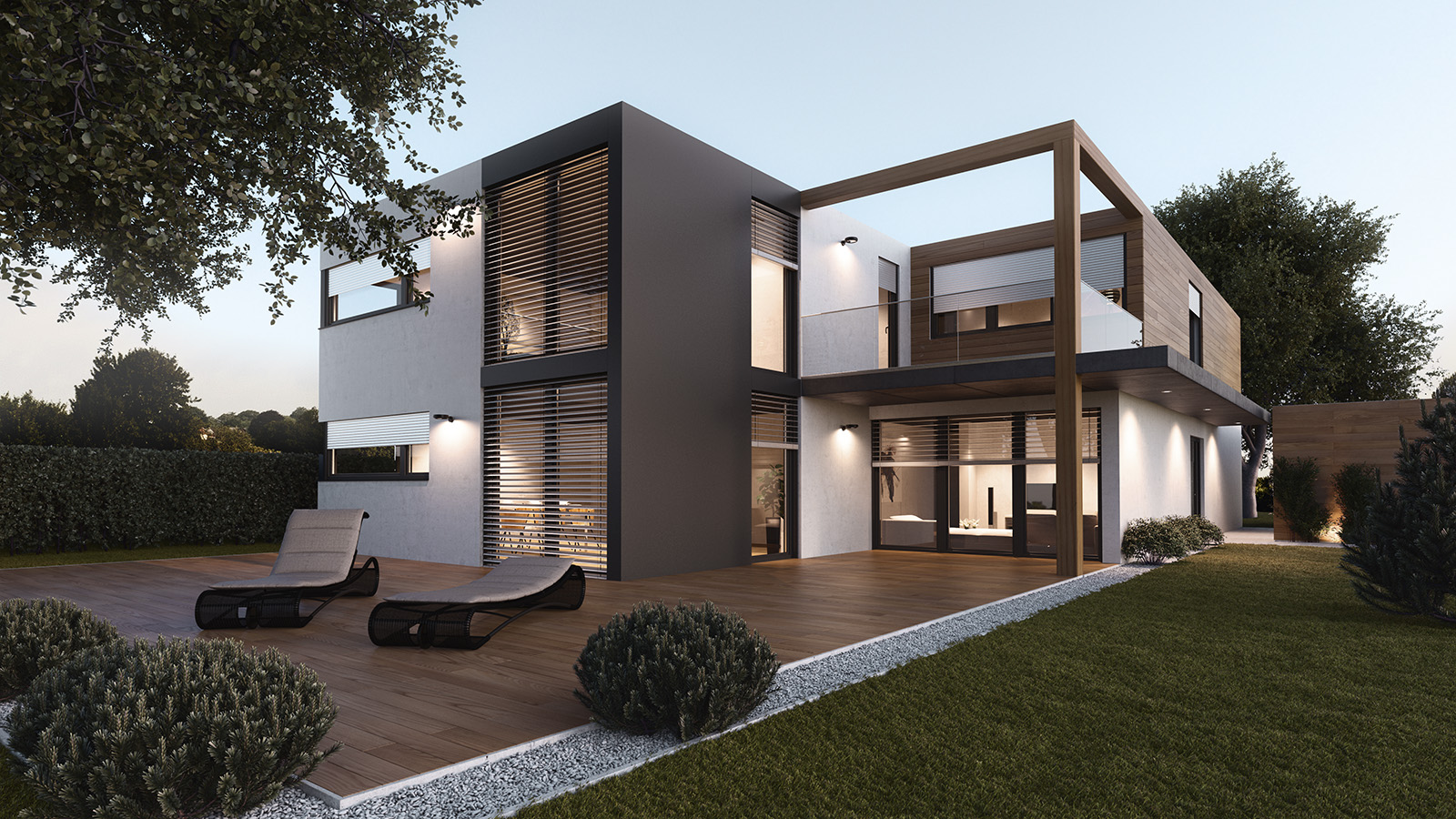 Modernes Haus in der Dämmerung mit automatisiertem Sonnenschutz